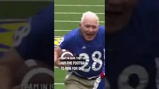 This 89-year-old WWII veteran ran for a touchdown 👏
