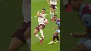 Phil Foden in full flow 🤌