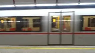 Vienna U-Bahn Line U1 arriving at Leopoldau