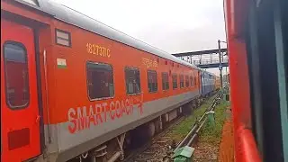 AMRITSAR TO KATIHAR AMRAPALI EXPRESS 15708 ARRIVING AT OLD DELHI JUNCTION