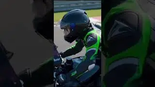 Motorcycle racing🐾🐕🐱 #shortvideo #shorts #cat  #dog  #funny #cats #catshorts #dogshorts #西施