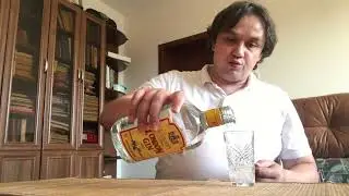 J.Logan&rsquo;s London gin найденный в Магните