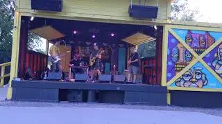 The Midgetmen - Land Mansion