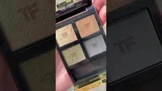 TOM FORD Olive Smoke Swatches