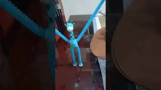 #stretching #giraffe #toysforkids #toysrfun #toys #asmr #asmrsounds