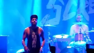 A Wilhelm Scream Beky Bay Bellaria Igea Marina - The King is Dead