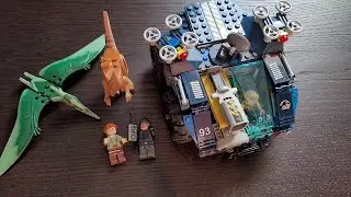 Jurassic World LEGO build (75940)