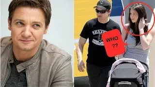 What is Jeremy Renner's net worth?What color are Jeremy Renner's eyes? | CB Facts