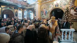 Память свт. Спиридона Тримифунтского Чудотворца. Божественная Литургия в Киево-Печерской Лавре.