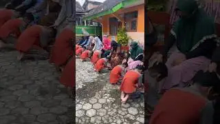SISWA KELAS 6 SUNGKEM DG ORTU SEBELUM UJIAN #sdnsarangan2 #sungkem #ujianakhir #sumatif