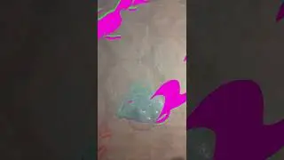 I made this slime with:white glue,washing detergent and shaving cream 😋