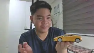 Hi guys this is my toy car Lamborghini Gallardo LP560-4 yellow car it looks beautiful and nice.