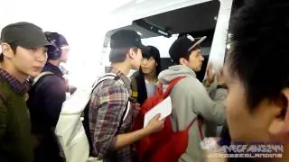 [FANCAM] 121012 VIXX Arriving at LAX Airport in Los Angeles for KCON