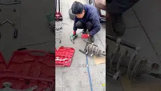 Automobile shock absorber disassembly tool shock absorber spring compressor