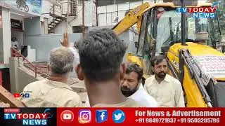 Ghmc and special task force drive against  ram swaroop agarwal and ashish agarwal illegal footpath .