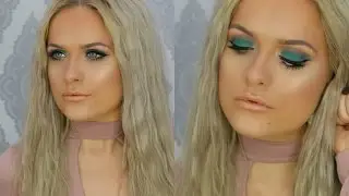 Urban Decay Alice Through The Looking Glass Palette Tutorial | Turquoise Eyes