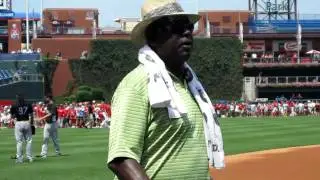 Sarge, Larry Anderson and Davey Lopes - Phillies Photo Day 2010.MOV