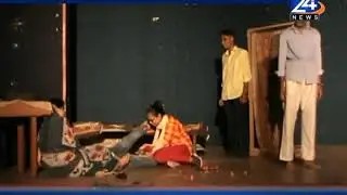 Suchana Kendra Me Natak Ka Manchan