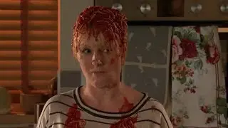 Abi Dumps Spaghetti Bolognese On Sally&rsquo;s Head - Coronation Street