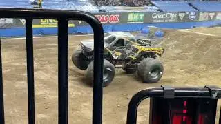 Nitro Menace Freestyle-Monster Jam Portland Oregon 2022-Show 1