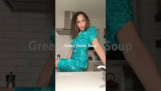 ⁠@thejenjones green detox soup! Glowing skin by nevellskin.com #detoxsoup #plantbasedrecipes
