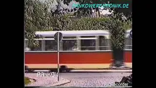 Rathaus Pankow mit Breite Stra&szlig;e 1990.