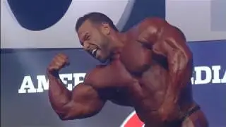 Steve Kuclo Posing at 2018 Mr. Olympia Finals
