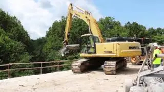 Dismantling a bridge with the Slab Crab - Kenco