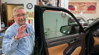 Learn to window tint 2021 Toyota highlander door using bottom loading method removing bottom sweep
