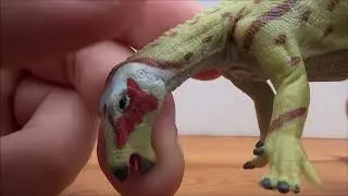 CollectA 2018 Mantellisaurus (Drinking) Review