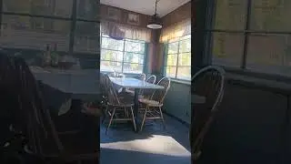 Come get a bite to eat at the Carver Caf&eacute;