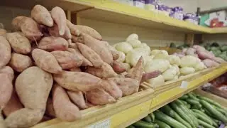 Here's how to eat more healthy, even if you're on a budget