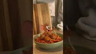 Spaghetti Bowl Bath Goes Wrong | Tom and Jerry | Watch more on Boomerang #Shorts
