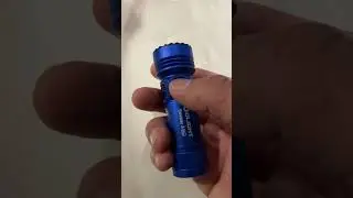 Olight Seeker 4 mini (BLUE) - 1200 lumens & UV light