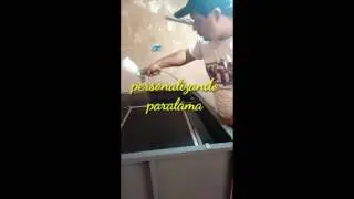 Pintura em wtp Personalizando o paralama d&aacute; moto top
