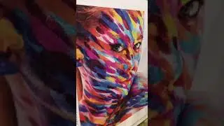 Print on walls. Live at a trade show in Germany. Unbelievable technology to start business with