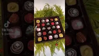 Artisan Vegan Chocolate. UK, USA. Free worldwide shipping. Handmade. Wedding, Birthday, Christmas