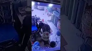 Daylight Theft in #Jaigaon - Caught on CCTV!
