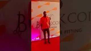 Exclusive Red Carpet Action from Blackcoin Autumn Winter Collection. Read more on Bleuboard 💙.