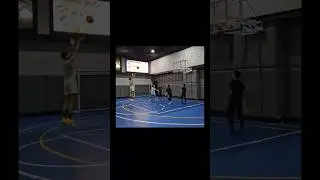 &lsquo;Two&rsquo;angle offense 💦 #midrangebuckets  #mainbasket #saturdayballers