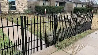 Watch Now: Create A Stylish & Secure 4' Steel Fence And Gate - Perfect For Puppies!
