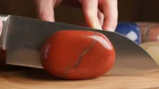 What happens when you slice Glowing Metal? 🔥