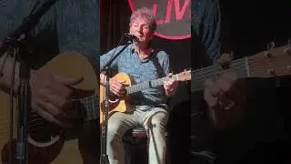 Oh Oh Canada by Gary Popovich live Free Times Cafe Toronto (excerpt)