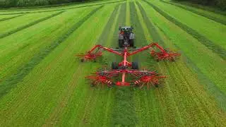 Drone video loonbedrijf D&oslash;rken Maskinstation A/S in Denemarken aan het grashakselen 🇩🇰️🇩🇰️