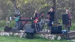 Best Place To Be &ndash; Live Performance by Brenda Freed & Hamp Brockman | Him & Her Band