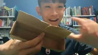 各位各位！去麗嬰特賣會買戰鬥陀螺X開箱美版戰鬥陀螺，猛毒大戰蜘蛛人！！#戰鬥陀螺x #麗嬰國際