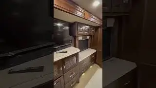 Grand Luxury Touring Coach | Knowledge Bank
