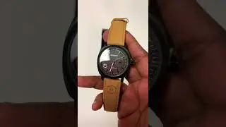 Analog Leather Watch 8139