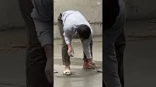 process of making smooth cement mortar yard | Building a Classic House,  #construction #build.