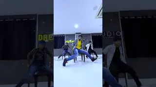 KURCHI MADATHAPETTI SONG DANCE 🕺 #shorts #trending #dance #viral #gunturkaaram #maheshbabu #short
